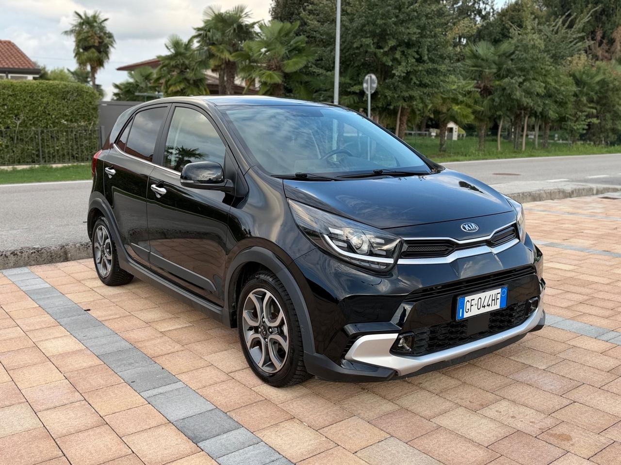 Kia Picanto 1.0 12V 5 porte AMT X Line automatico