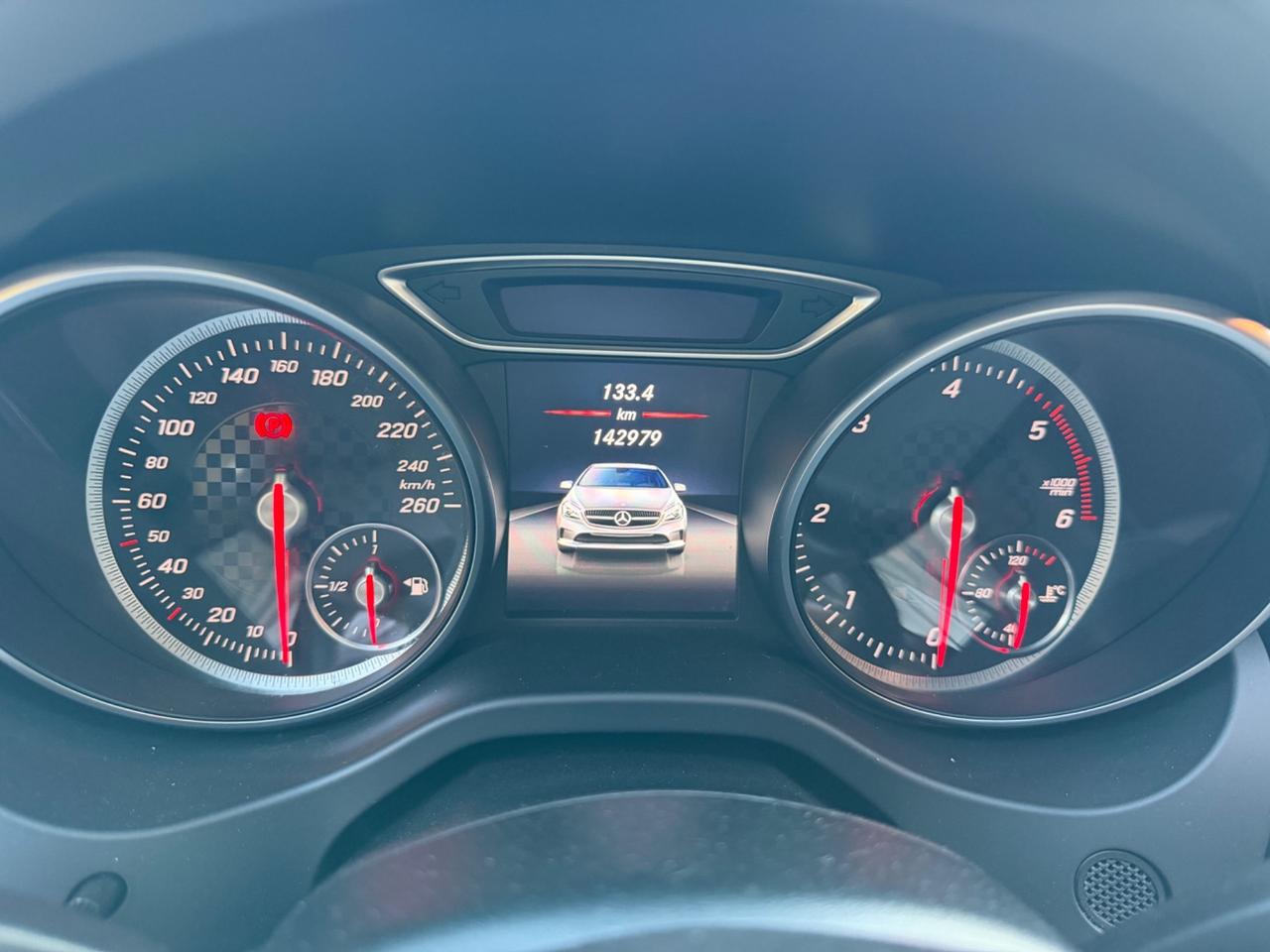 Mercedes-benz A 200 d Premium. AMG