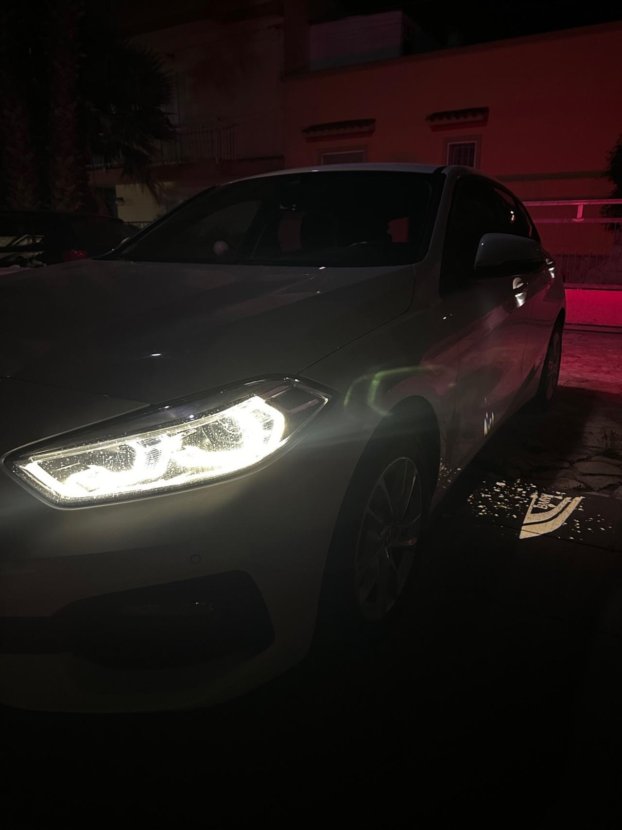 Bmw 116d Business Advantage-2021 AMBIENT/HEAD UP DISPLAY