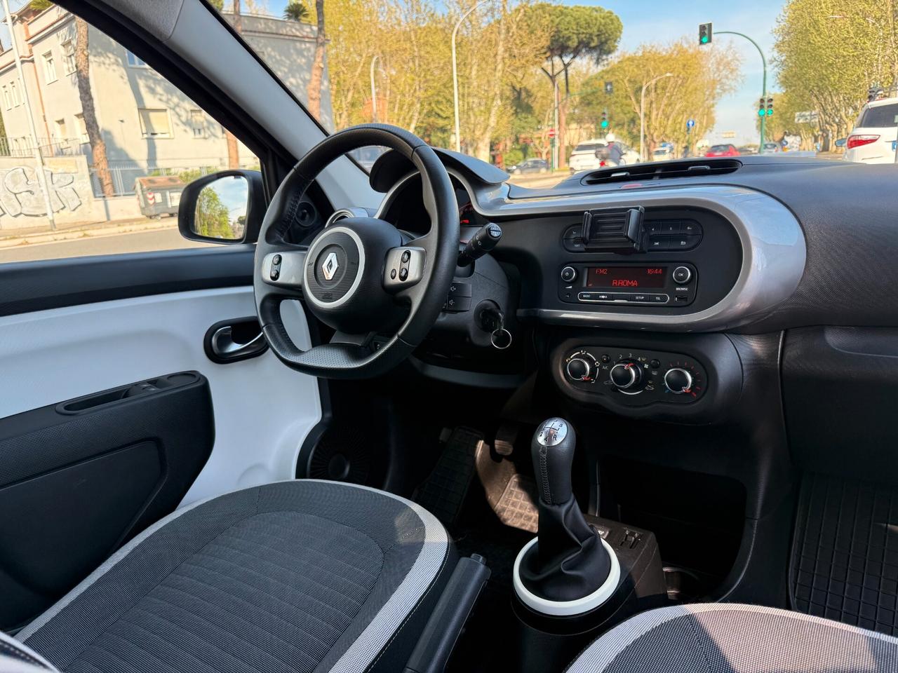 Renault Twingo SCe Intens Limited