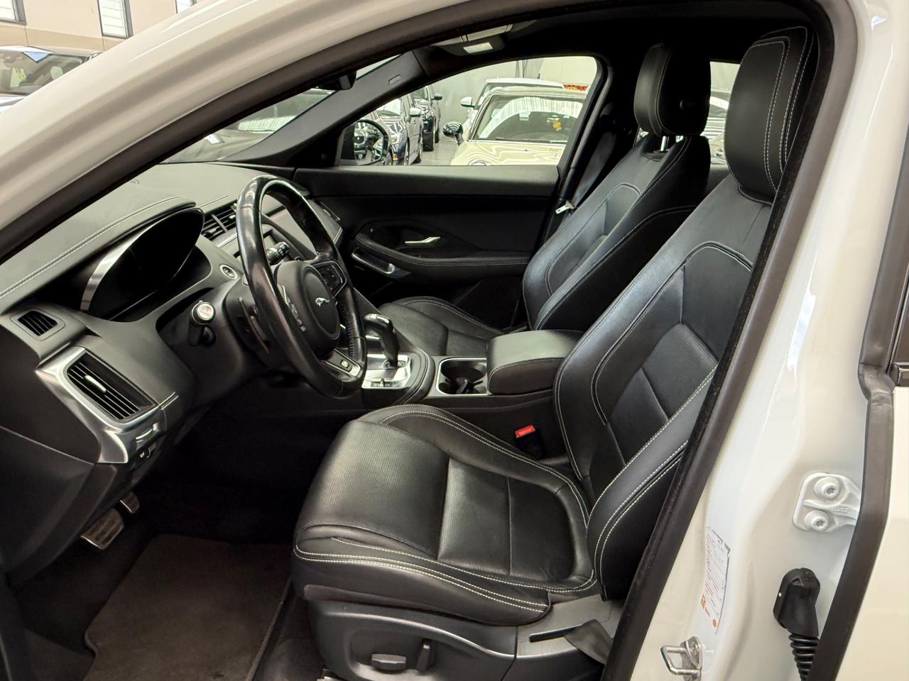 Jaguar E-Pace 2.0D 180 CV AWD R-Dynamic S
