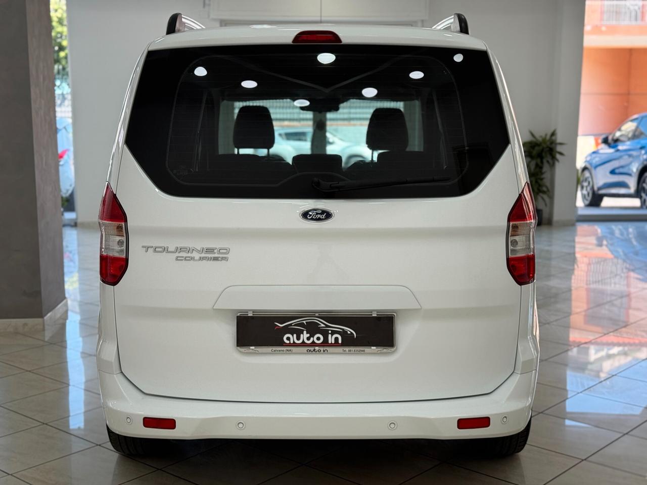 Ford Tourneo Courier 1.5 TDCI 75 CV