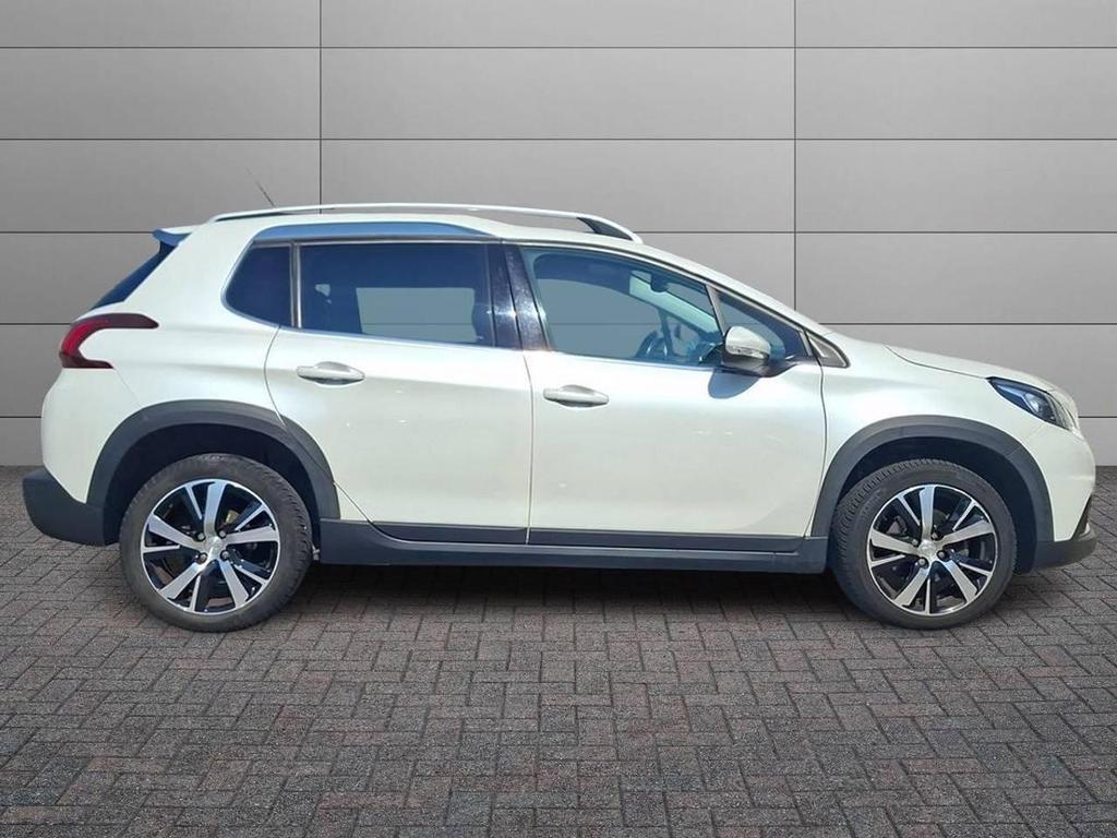 Peugeot 2008 1.2 PureTech Turbo Allure EAT6