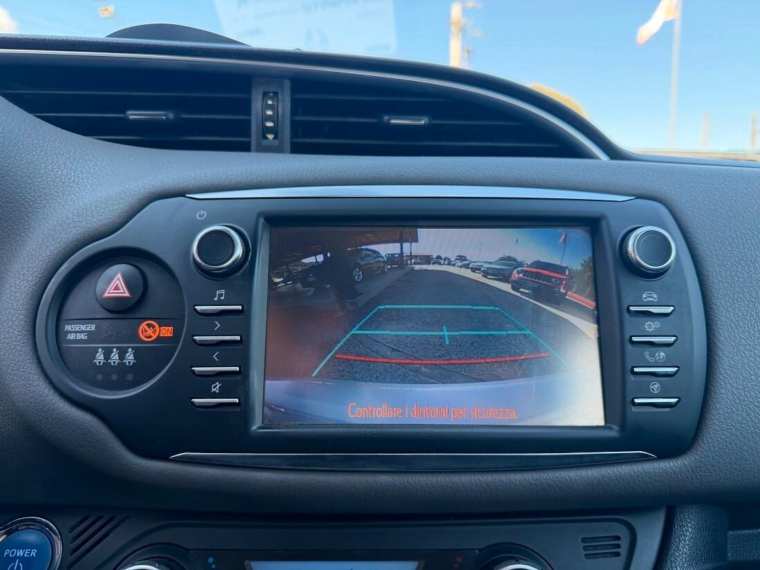 Toyota Yaris 1.5 Hybrid 5 porte Business