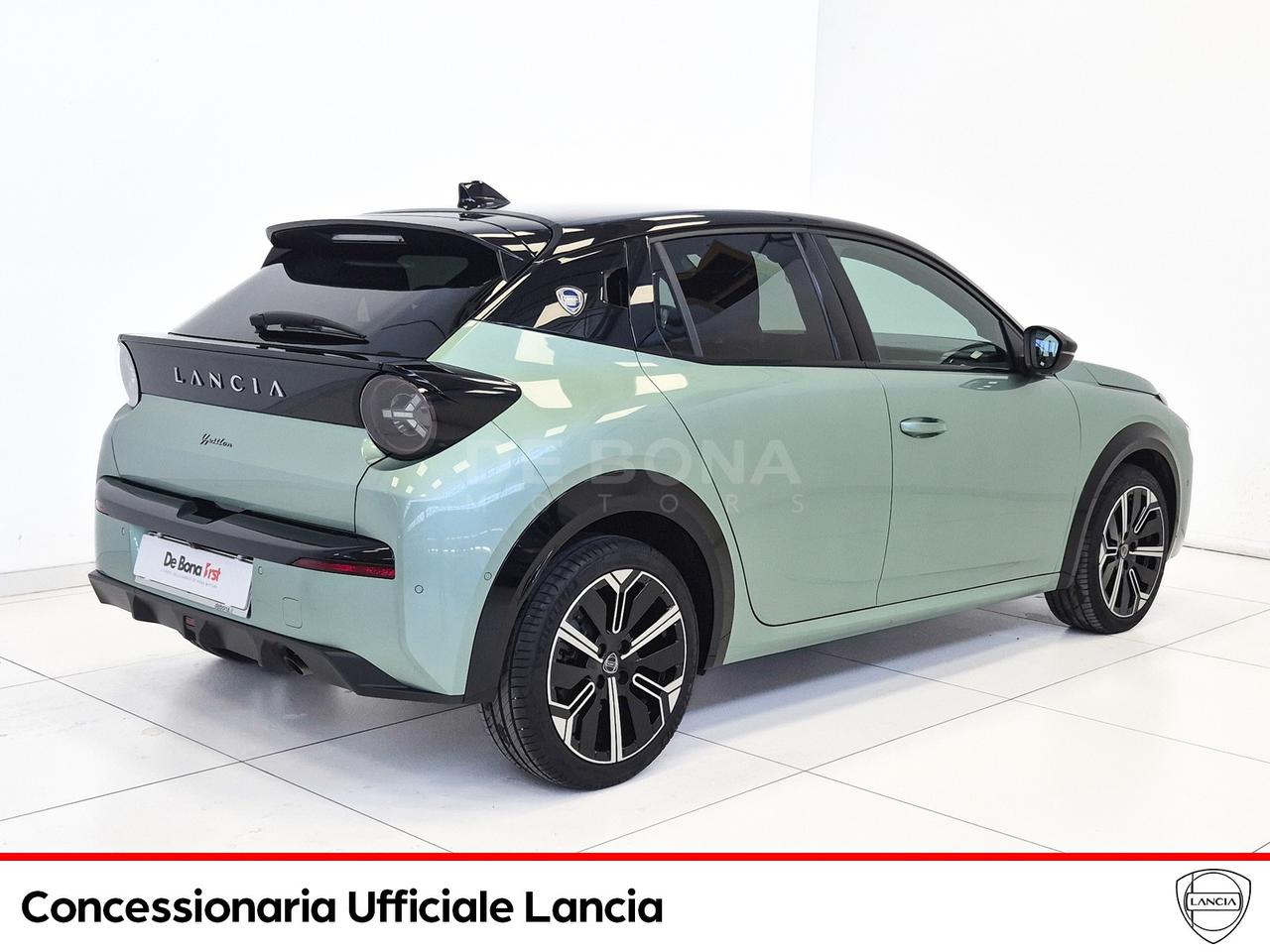 Lancia Ypsilon 1.2 mhev edizione cassina e-dct