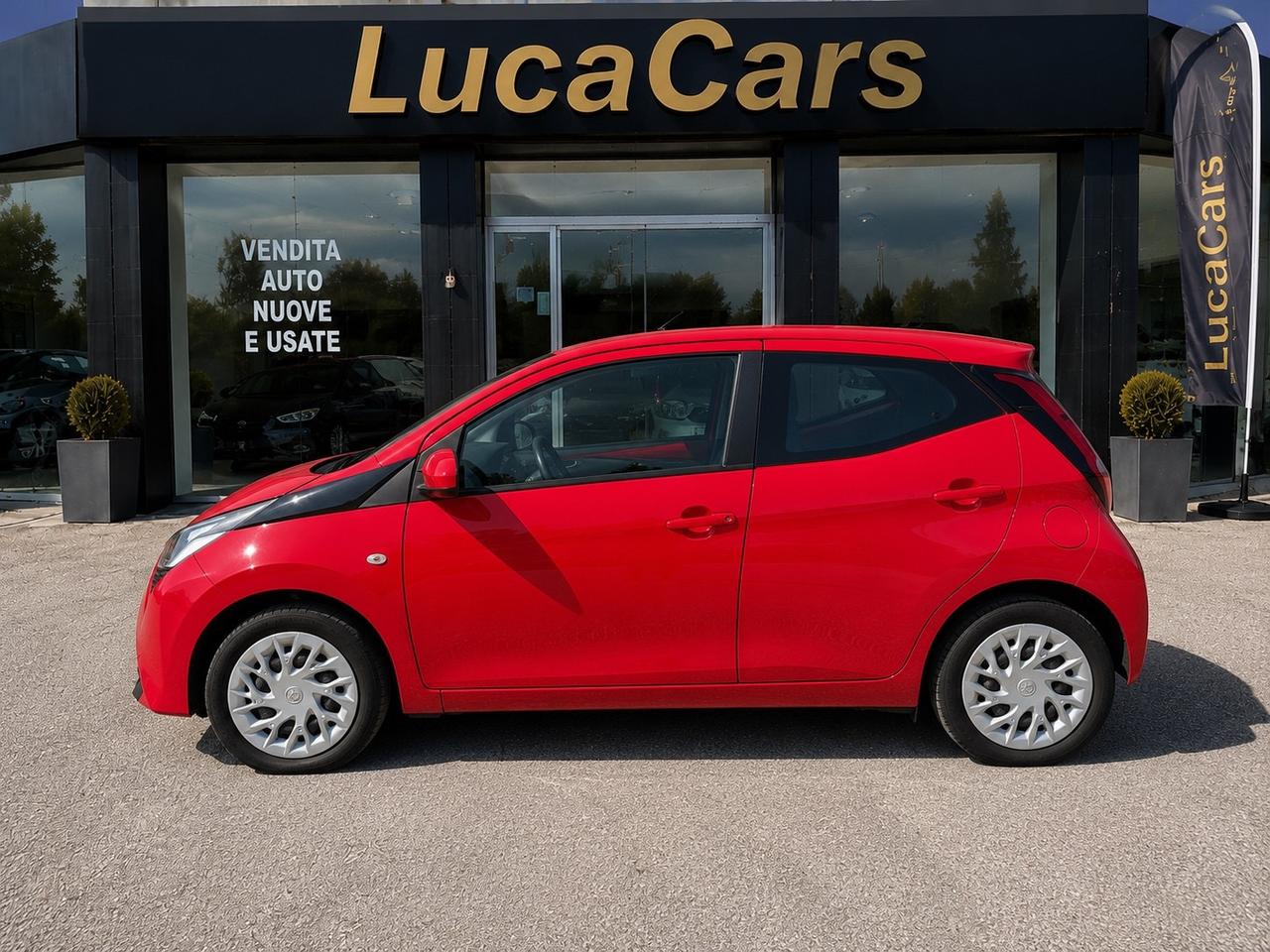 Toyota Aygo 1.0 VVT-i 72 CV 5 porte x-clusiv