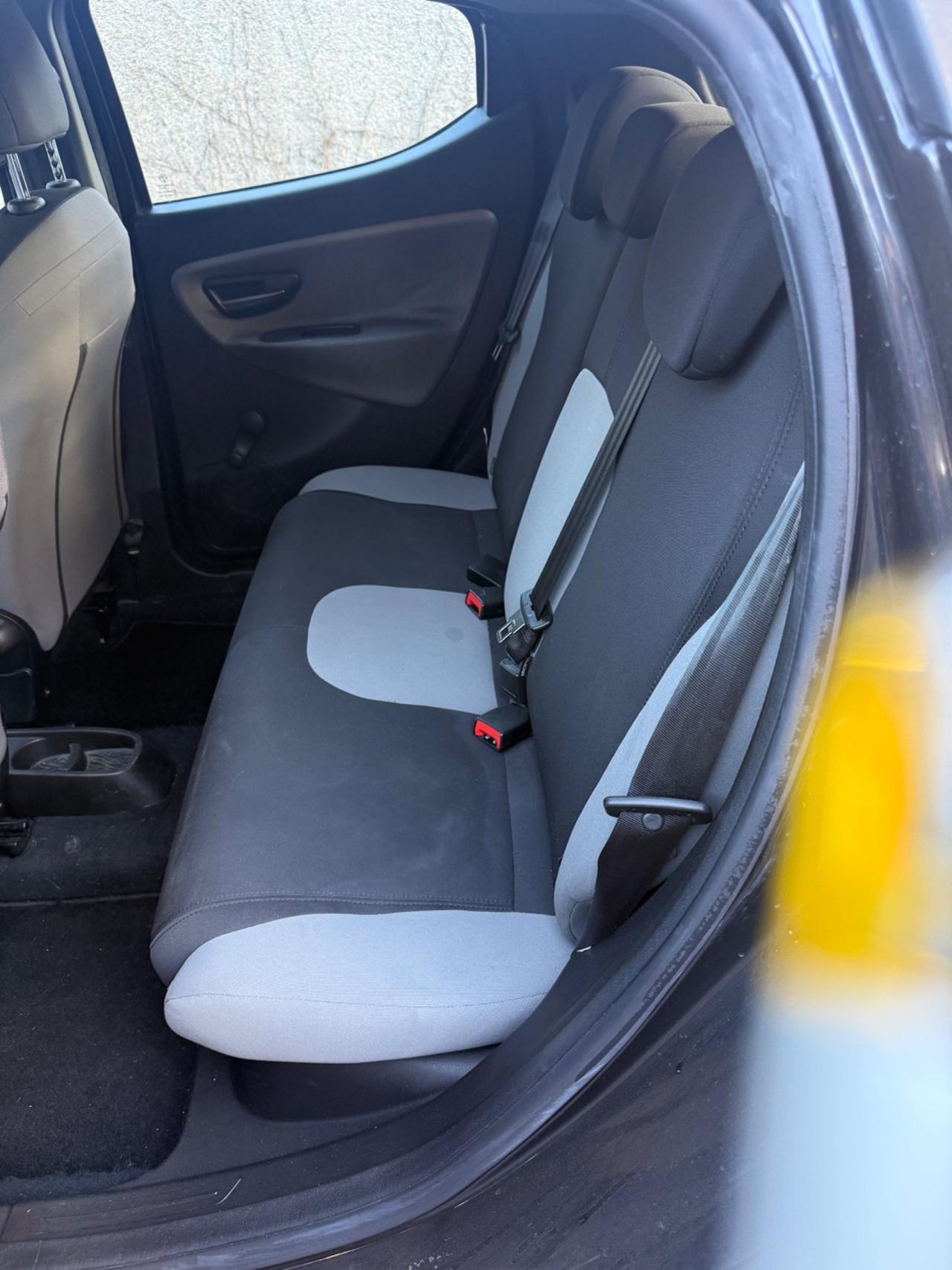 Lancia Ypsilon 1.2 69 CV 5 porte Mya