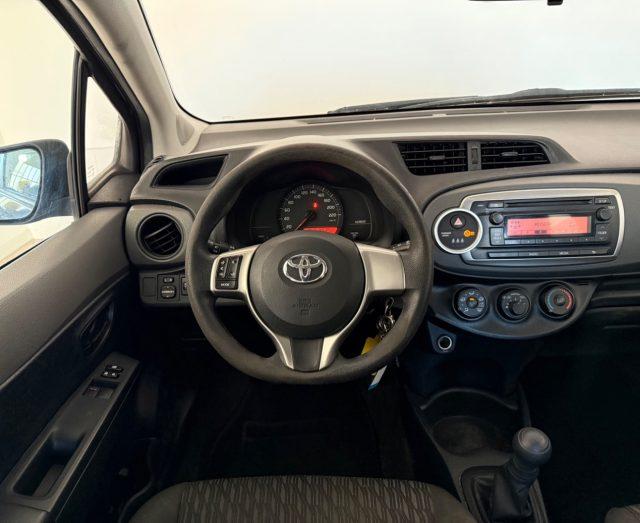 TOYOTA Yaris 1.0 5P Lounge