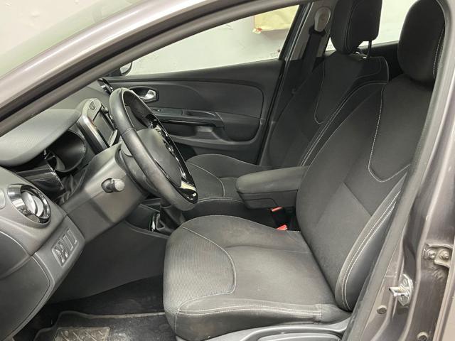 RENAULT Clio 1.2 75CV 5 porte Costume National