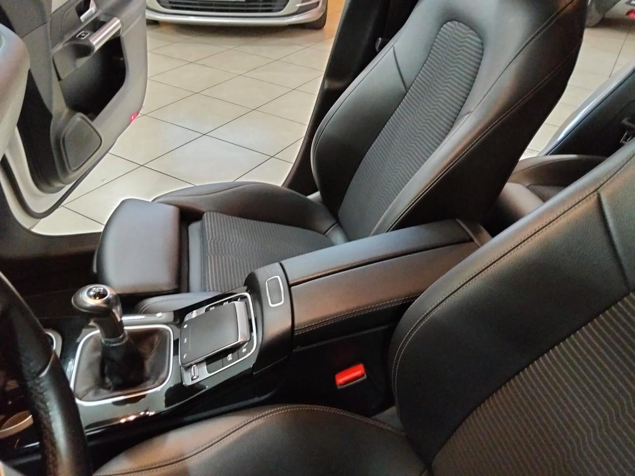 Mercedes-benz B 180 d Premium