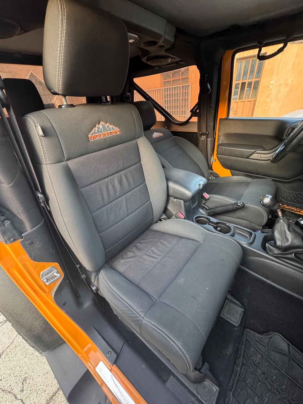 Jeep Wrangler 2.8 CRD DPF Sahara Auto
