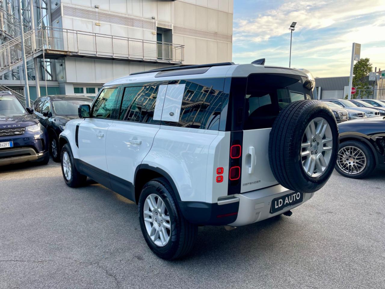 Land Rover Defender 110 3.0D I6 250 CV AWD Auto GANCIO TRAINO