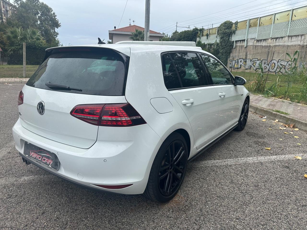 Volkswagen Golf 2.0 TDI DSG 3p. Highline BlueMotion Technology