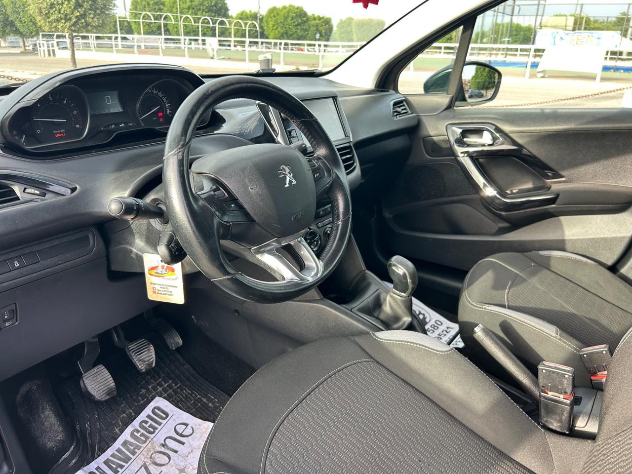 Peugeot 208 BlueHDi 75 5 porte Allure