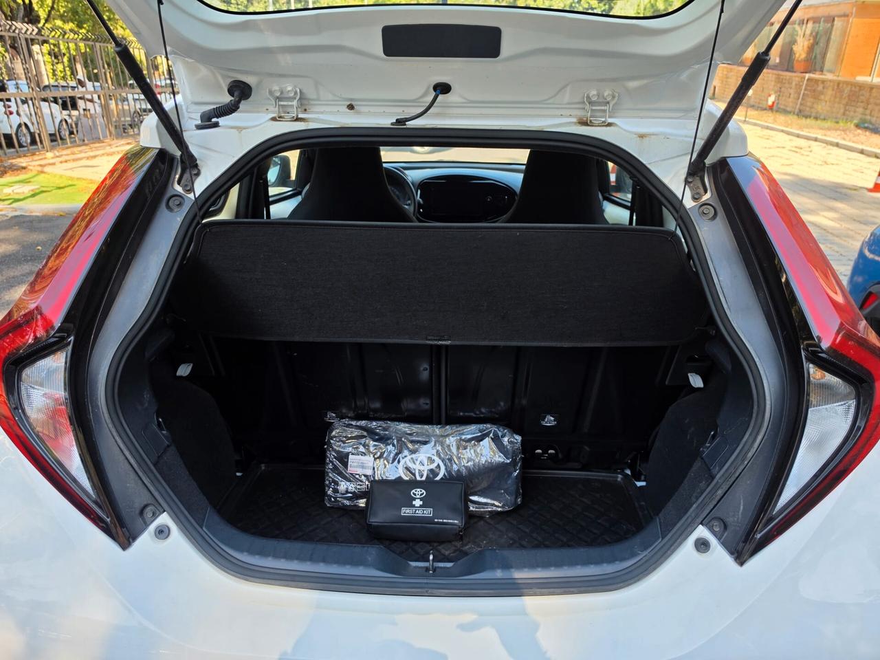 Toyota Aygo X 1.0 VVT-i 72 CV 5 porte Active Prezzo Promo con FINANZIAMENTO