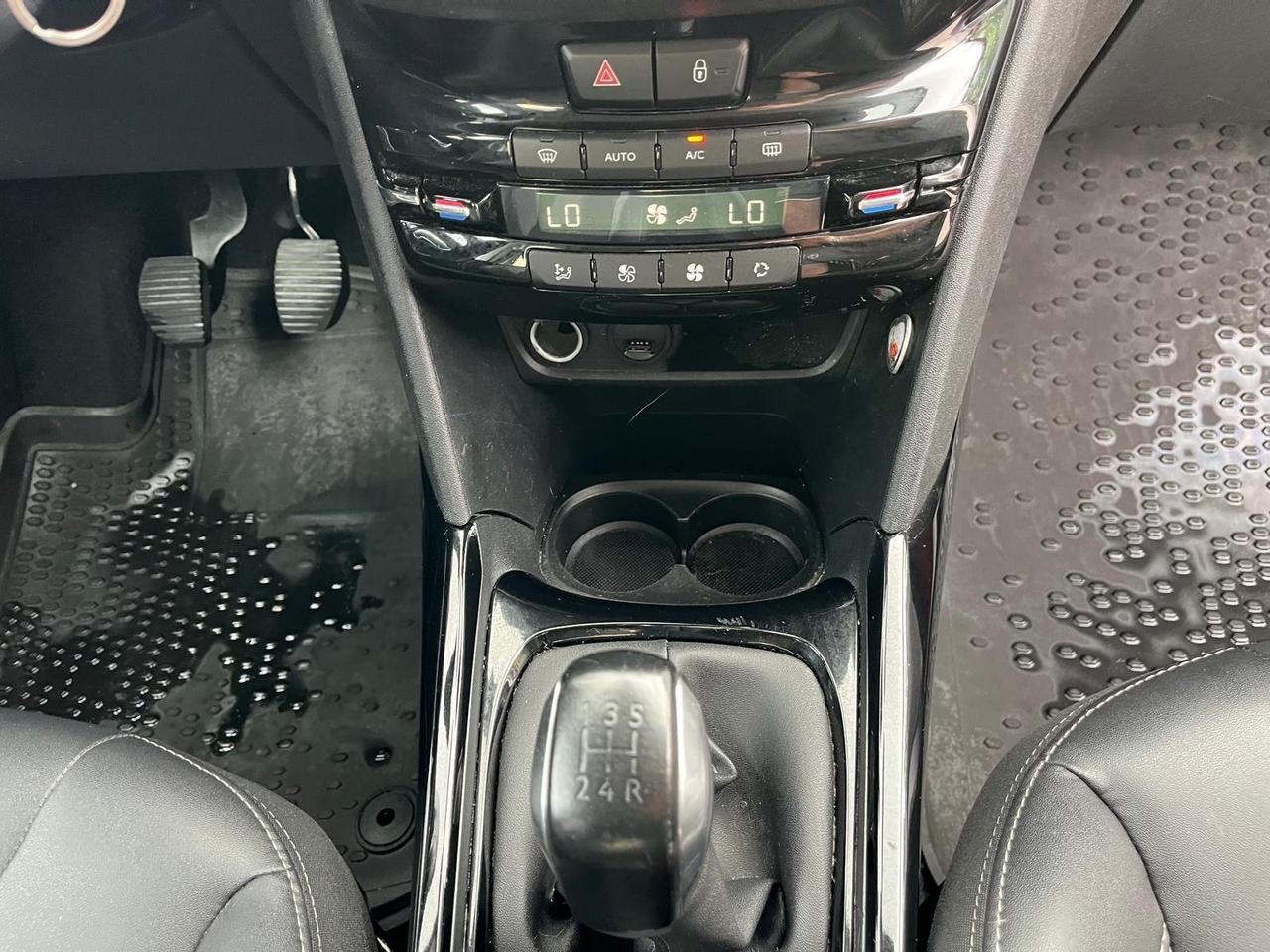 Peugeot 2008-1.5 blue hdi-allure-km 78000-2019