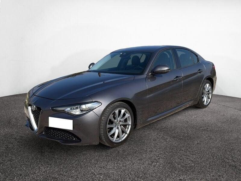 Alfa Romeo Giulia 2.2 Turbo AT8 180CV Super