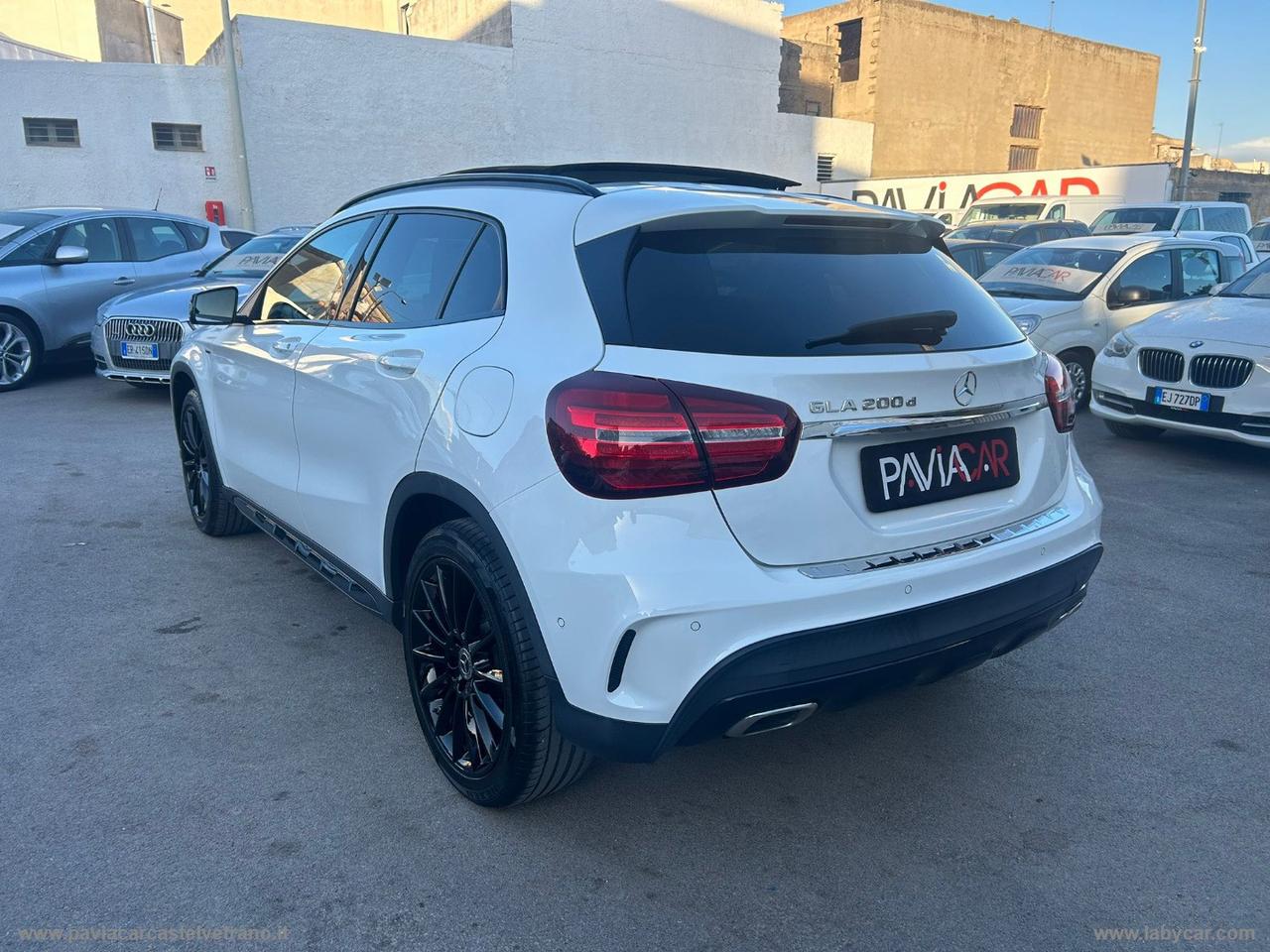 MERCEDES-BENZ GLA 200 d Automatic 4Matic Premium NIGHT EDITION