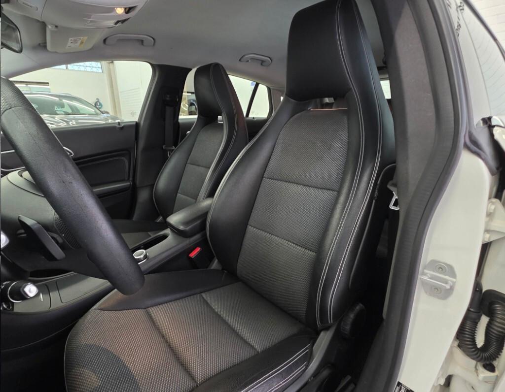 Mercedes-benz CLA 200 d 4Matic Automatic Sport