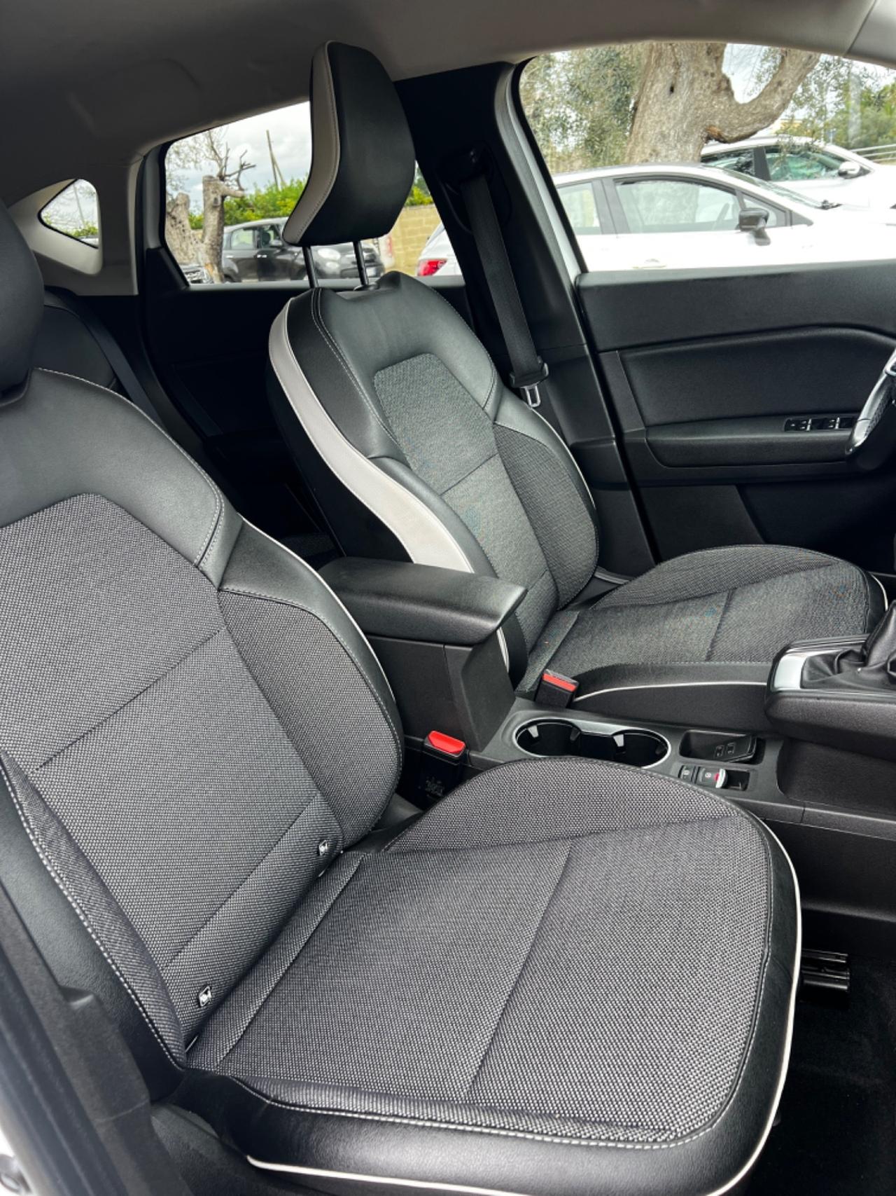 Renault Captur TCe 100 CV GPL FAP Intens Strabella!!!