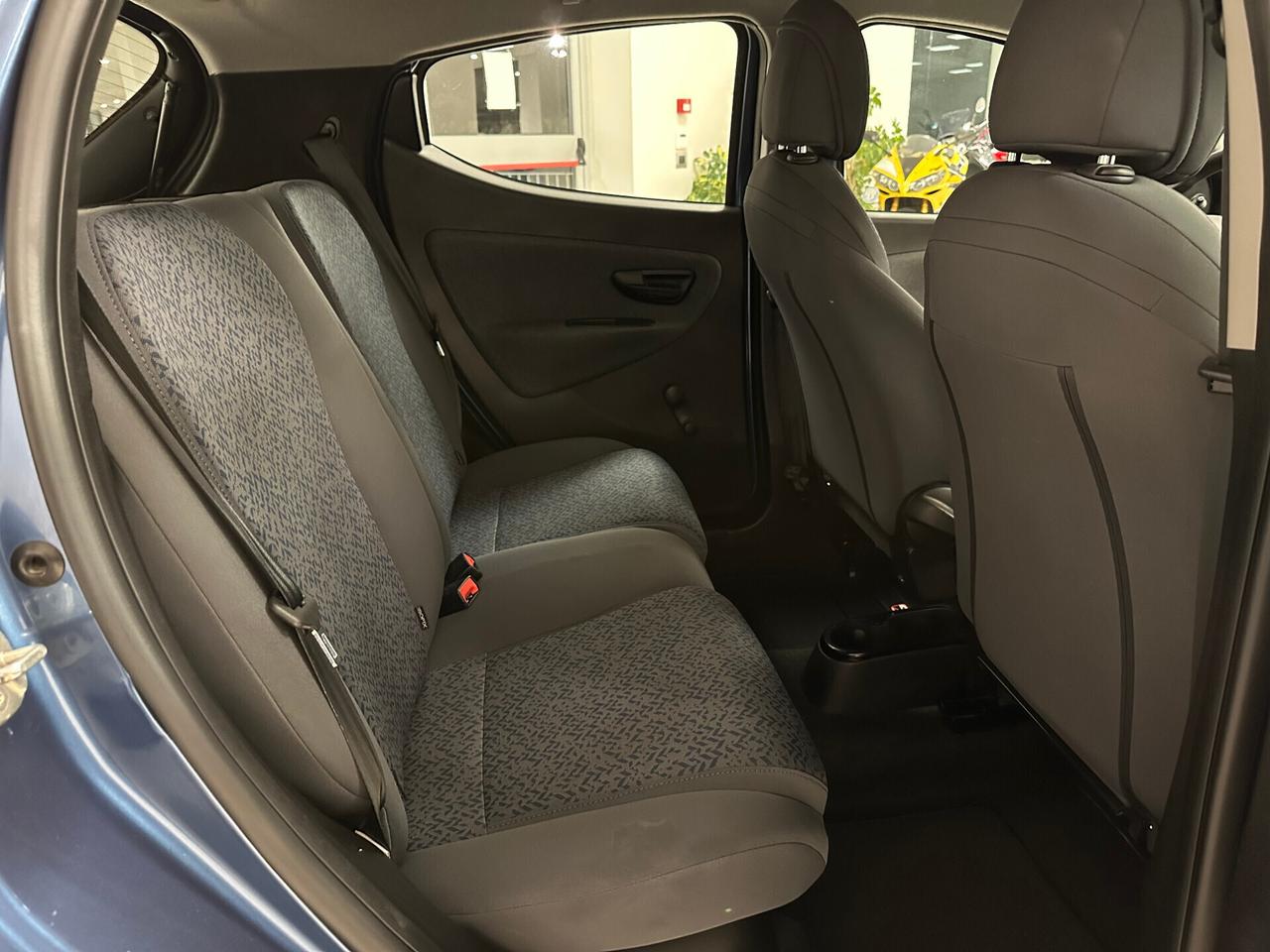 Lancia Ypsilon 1.0 FireFly 5P Hybrid Silver - 2023