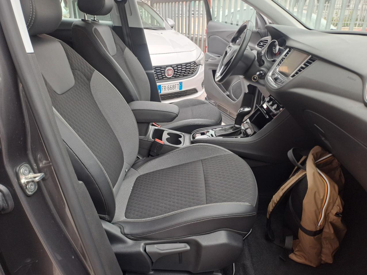 Opel Grandland X 1.5 diesel Ecotec Start&Stop aut. Business Ed.