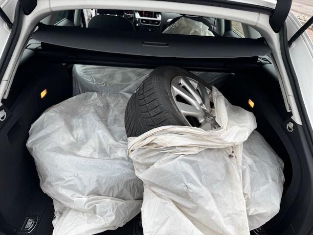 Audi A4 Avant 2.0 TDI 143CV F.AP. S-LINE ESTERNO