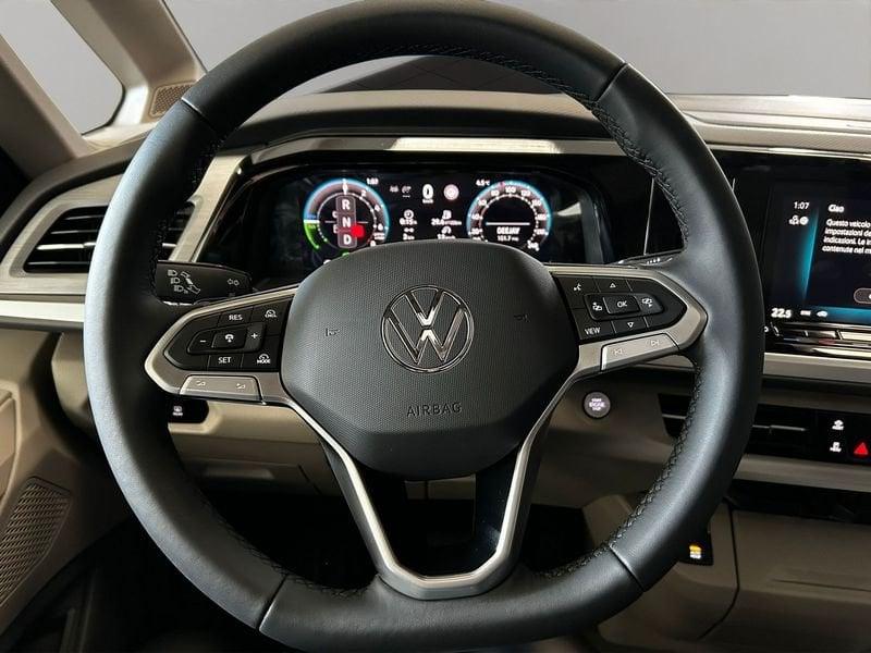 Volkswagen Multivan Multivan 1.5 PHEV DSG 4Motion Edition