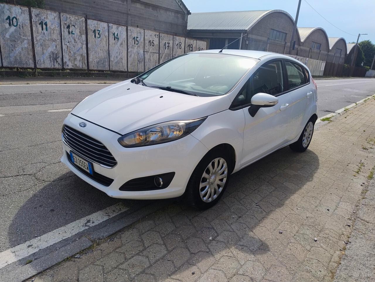 Ford Fiesta 1.5 TDCi 75CV 5 porte WHITE EDITION 2015 NEOP
