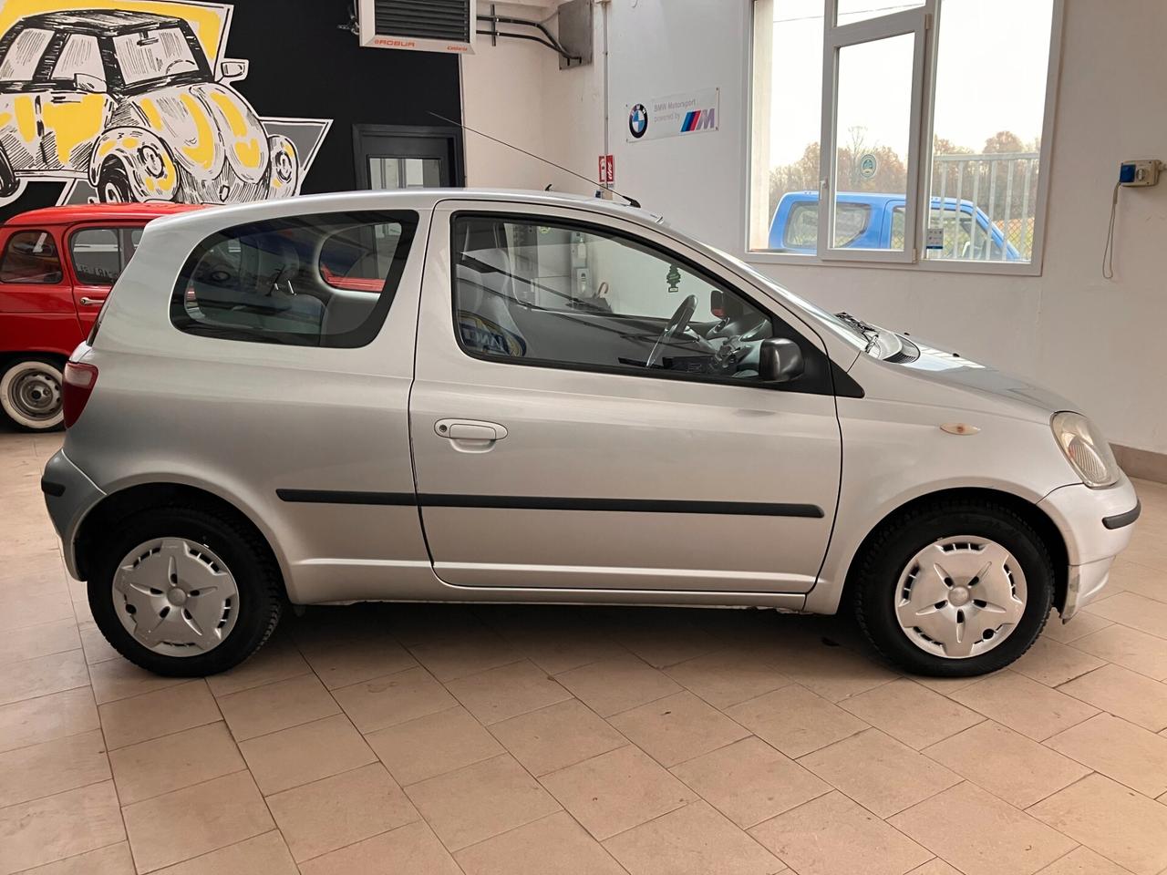 Toyota Yaris 1.3i 16V NEOPATENTATI