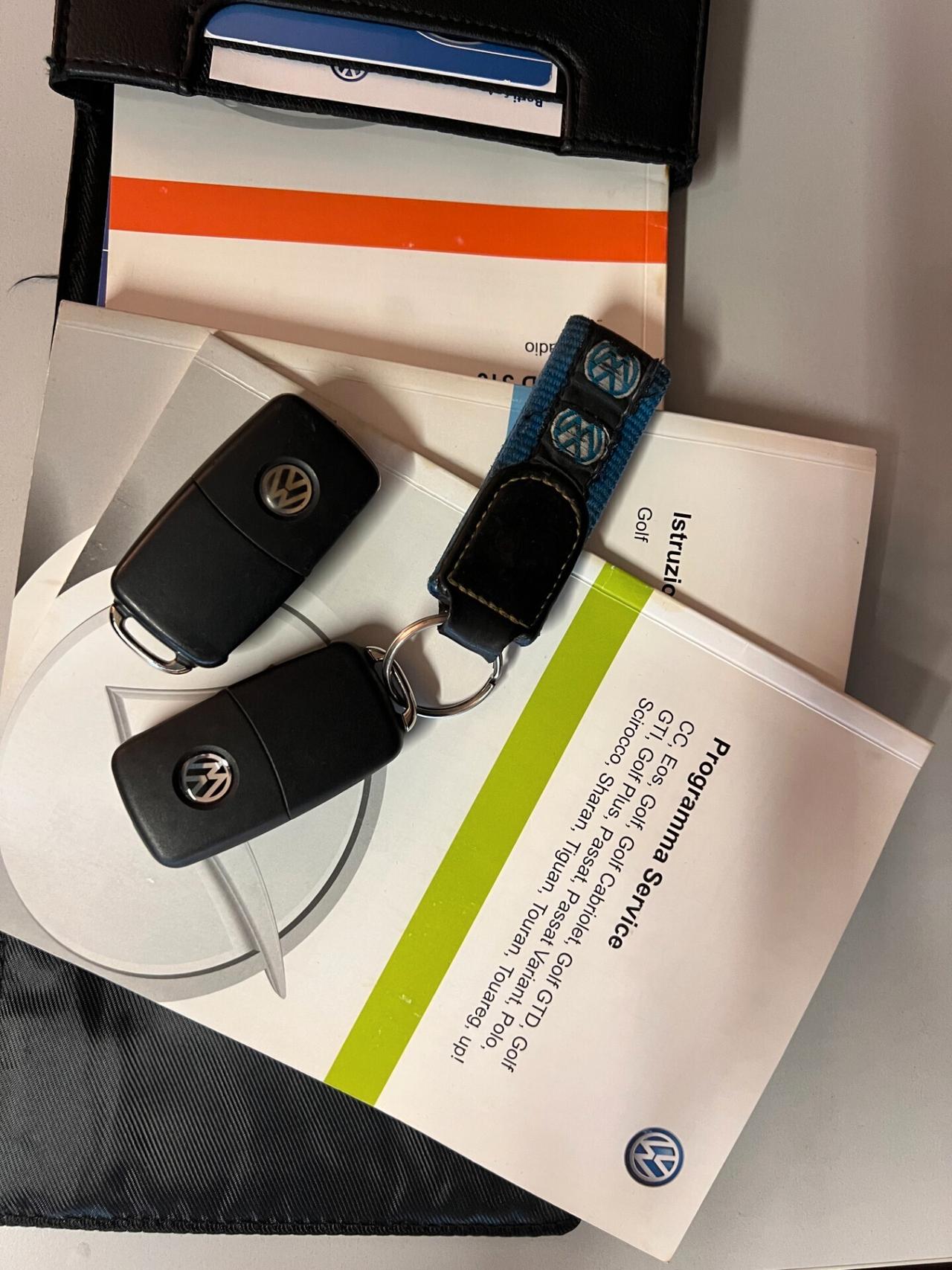 VW GOLF 1.6 TDI HIGHLINE/LED+PELLE/UNIPROP