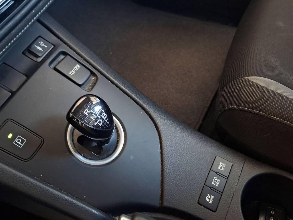 Toyota Auris Touring Sports 1.8 Hybrid Active CVT