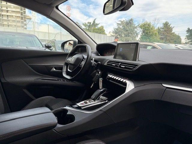 PEUGEOT 5008 BlueHDi 130 S&S EAT8 Allure