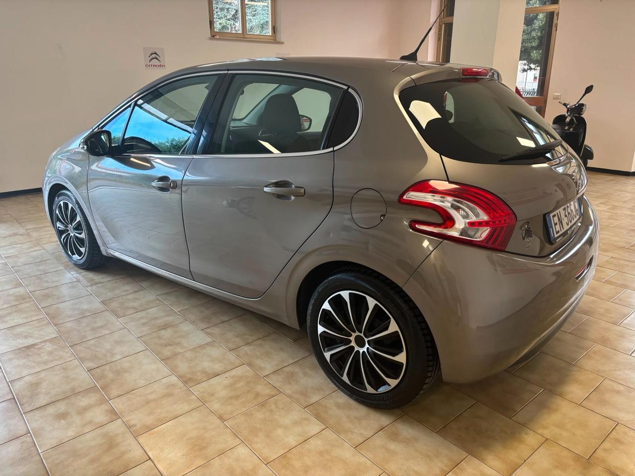 PEUGEOT 208 ANNO 2012 BZ GPL ADATTA NEOPATENTATI KM 183 MILA