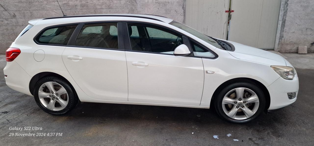 Opel Astra 1.7 CDTI 110CV Station Wagon Cosmo
