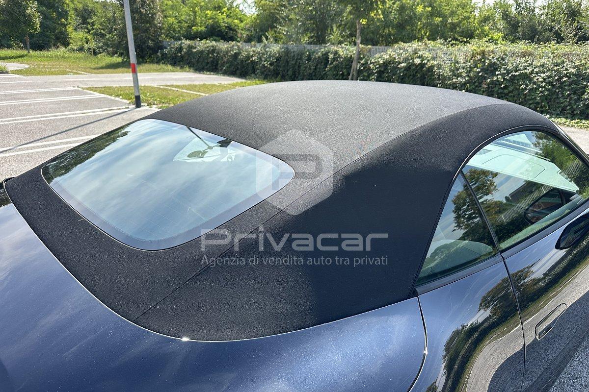 PORSCHE 911 Carrera 4 Cabriolet
