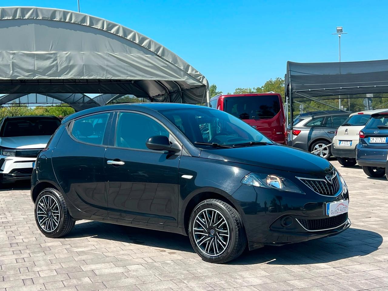 Lancia Ypsilon 1.0 FireFly 5 porte S&S Hybrid Alberta Ferretti
