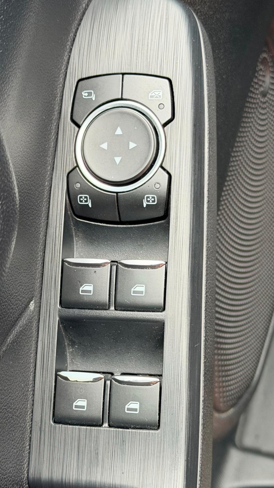 Ford Kuga FORD KUGA 2WD 1.5 ECOBLUE TITANIUM 120CV - FULL LE