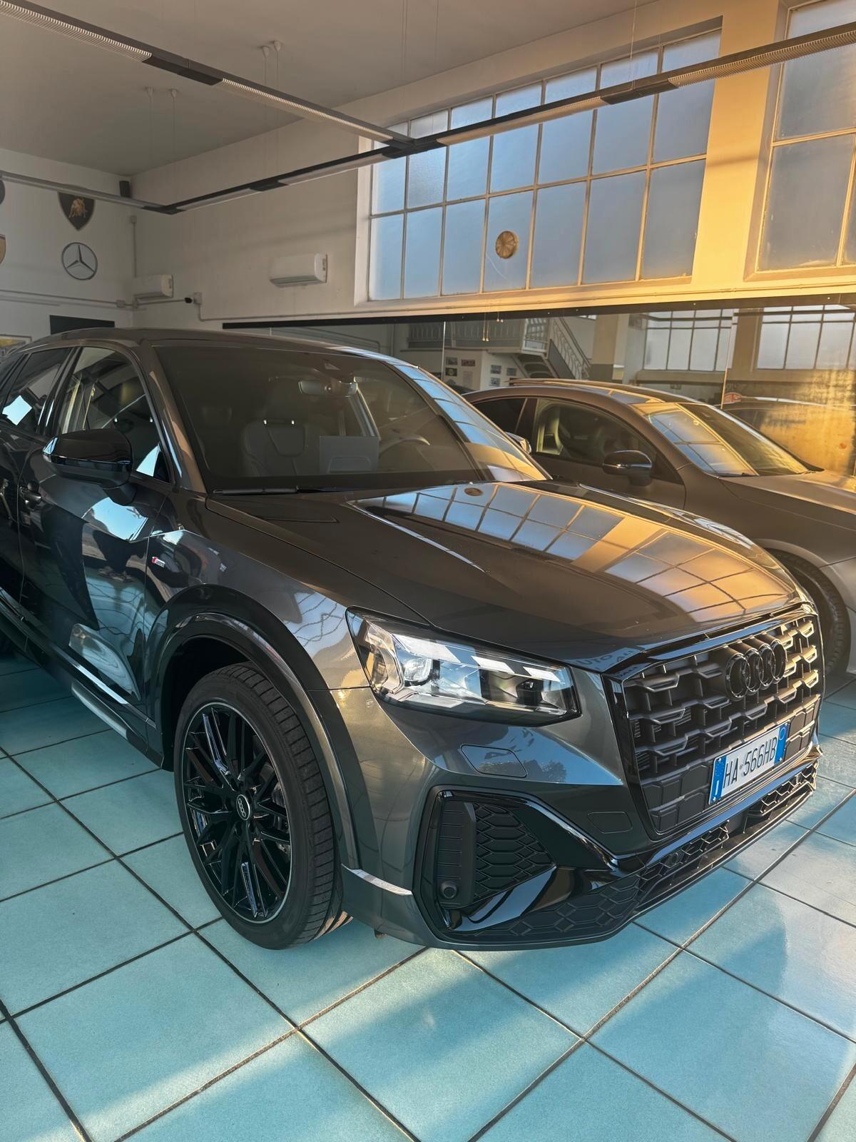 Audi Q2 35 TDI S tronic Identity Black Sline INTROVABILE