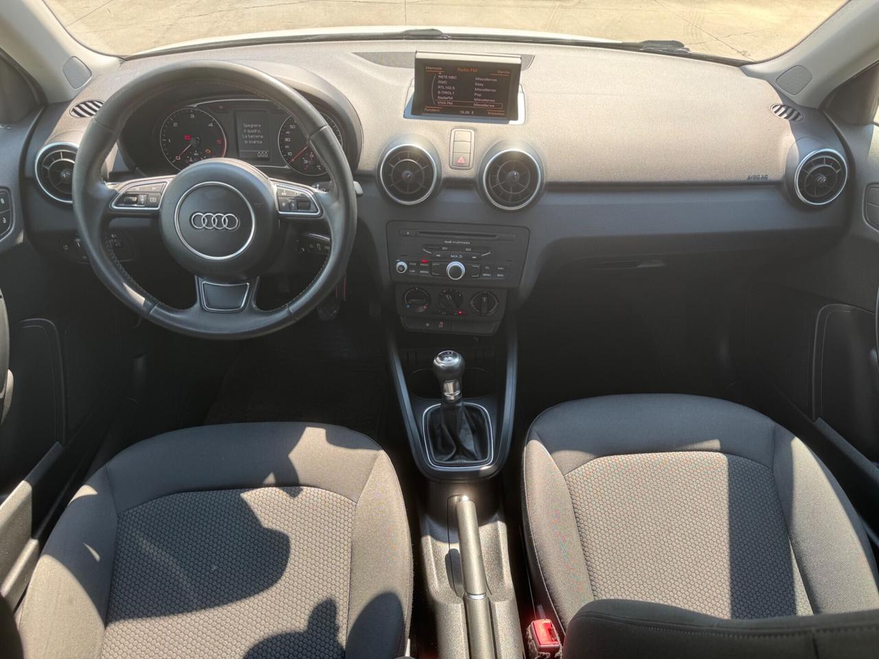 Audi A1 1.6 TDI 90CV MANUALE NEOPATENTATI