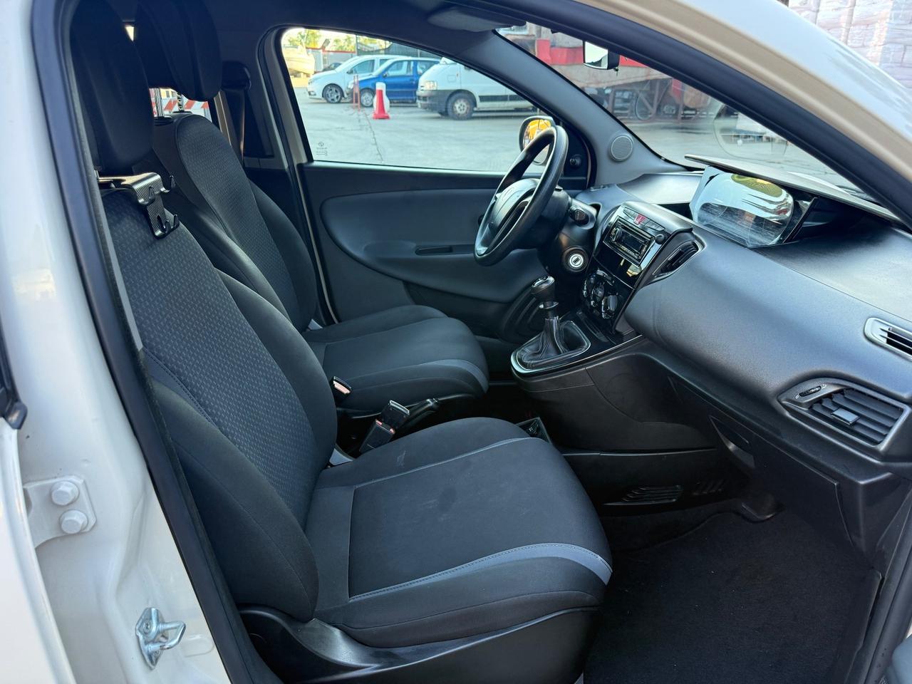 Lancia Ypsilon 1.2 benzina/gpl