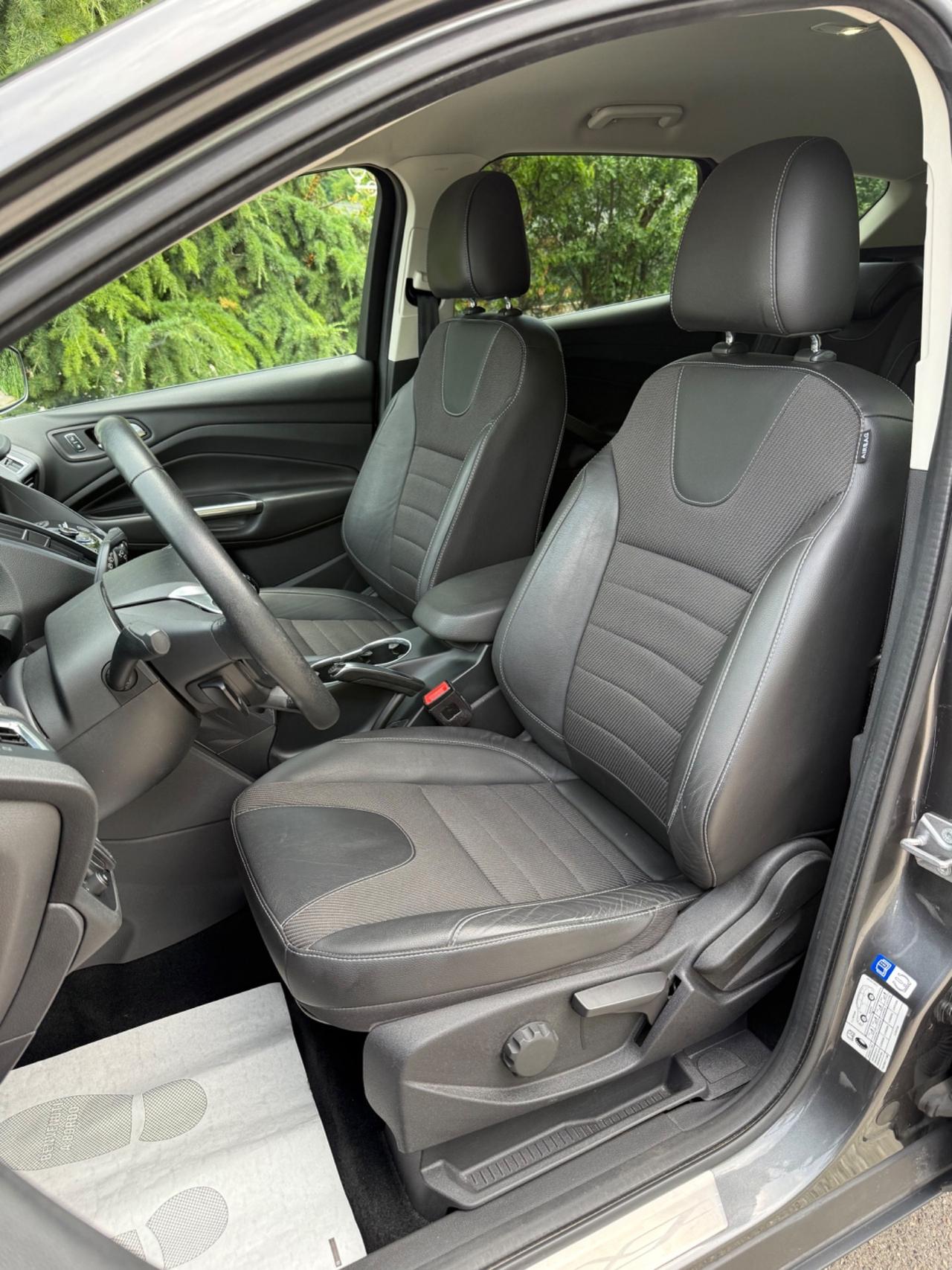 Ford Kuga 2.0 TDCI 150 CV S&S 4WD Vignale