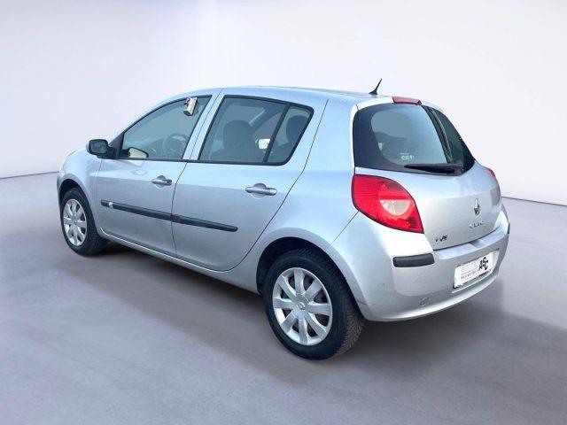 RENAULT Clio 1.2 BENZ 75 CV 16V 5 porte ADATTA A NEOPATENTATI