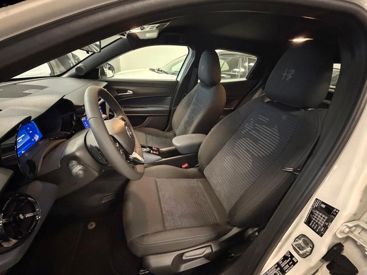 Alfa Romeo Junior 1.2 145 CV Hybrid eDCT6 RATE DA 260 AL MES