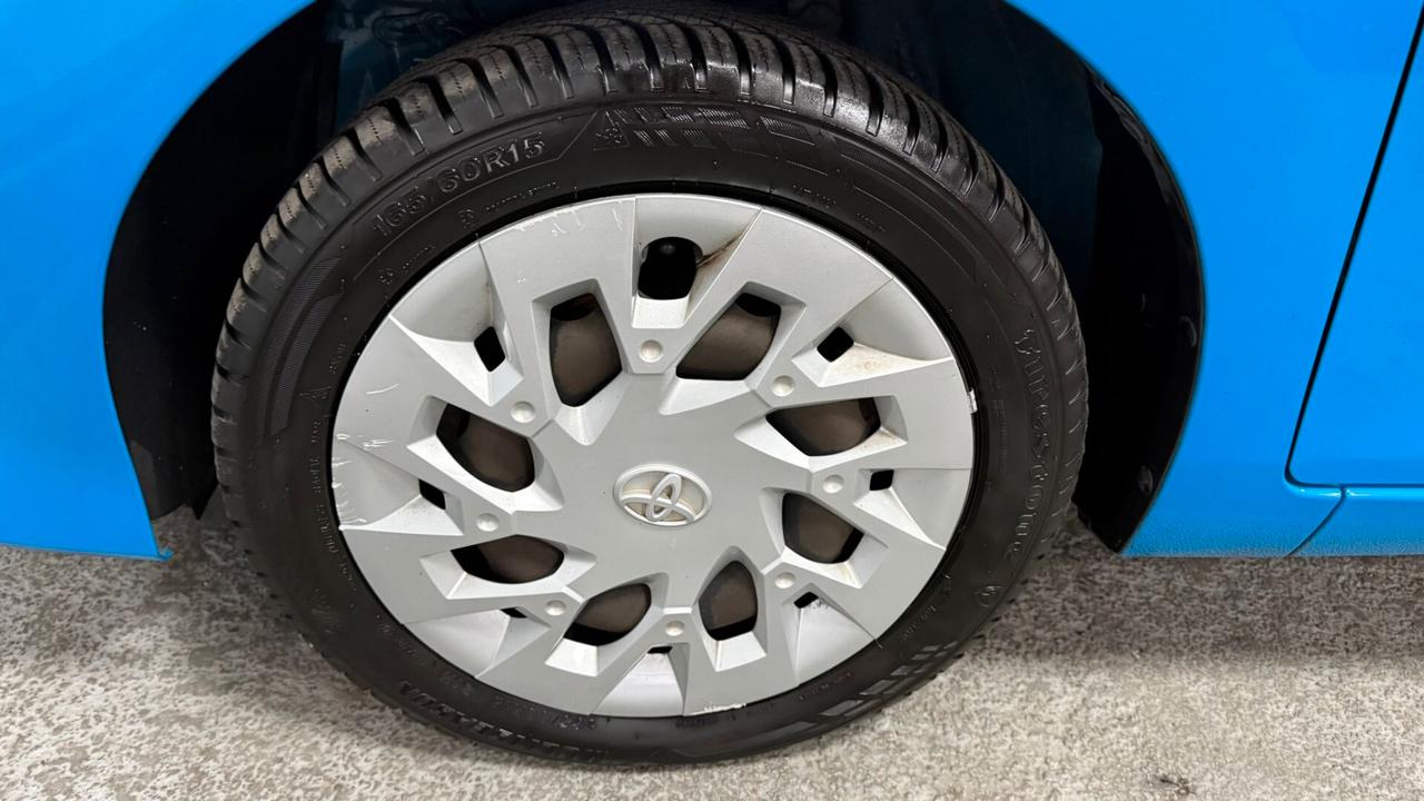 Toyota Aygo 1.0 VVT-i 72cv 5 porte x-clusiv