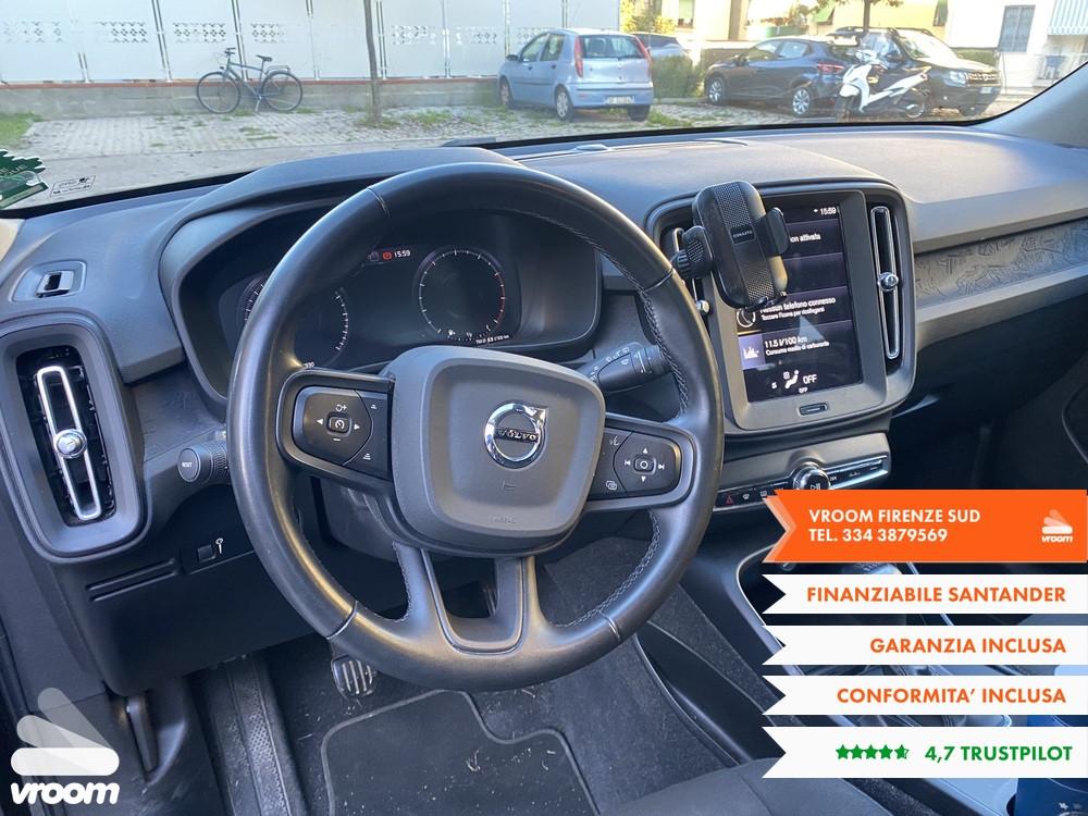 VOLVO XC40 (2017-->) XC40 T2 Momentum Pro