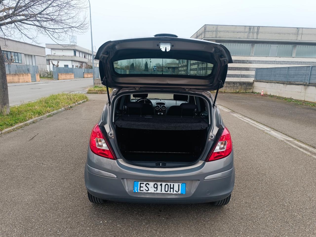 Opel Corsa 1.2 5 porte GPL del 13 SOLO 99.000 KM