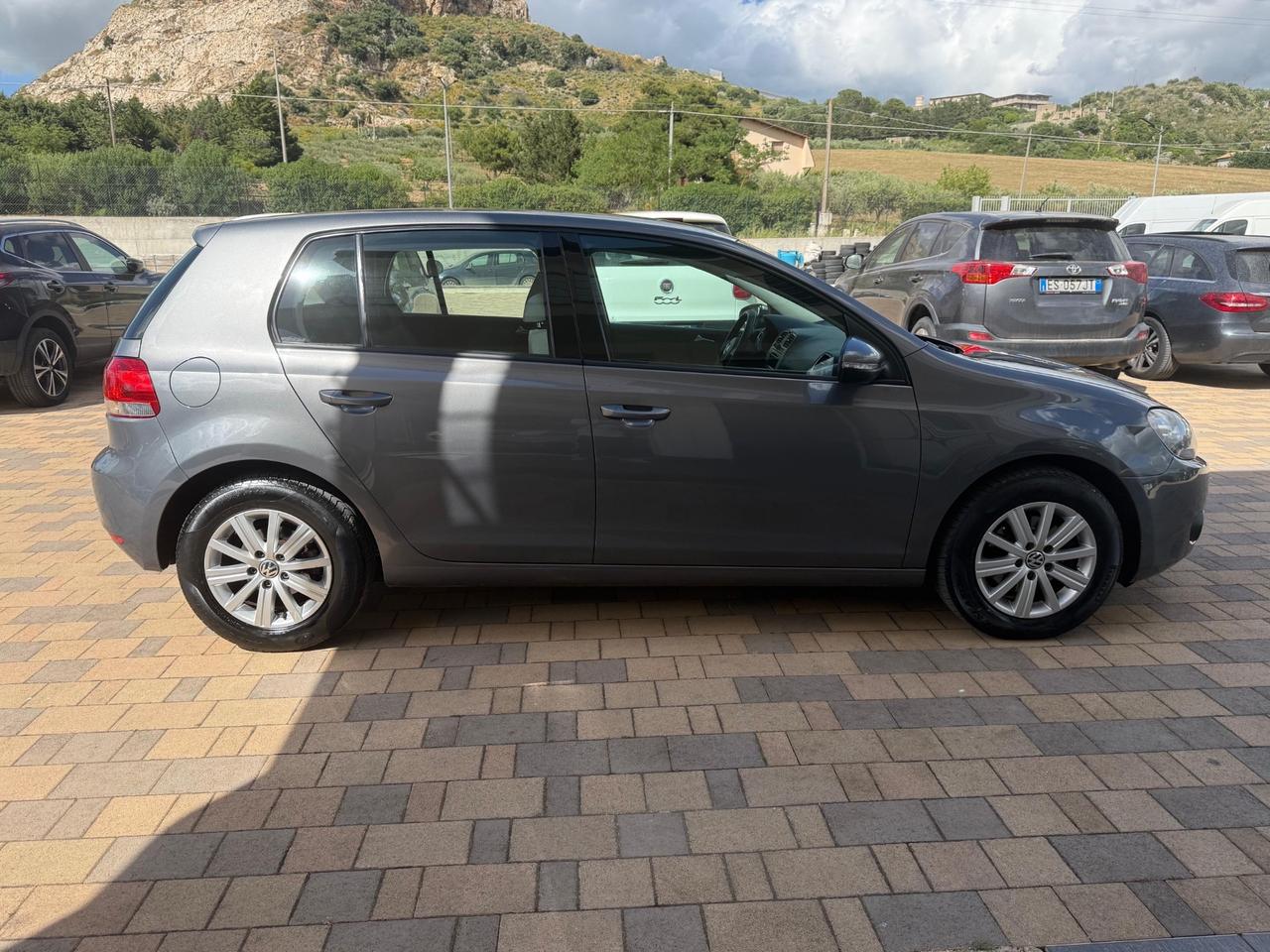 Volkswagen Golf 1.6 TDI DPF 5p. Highline