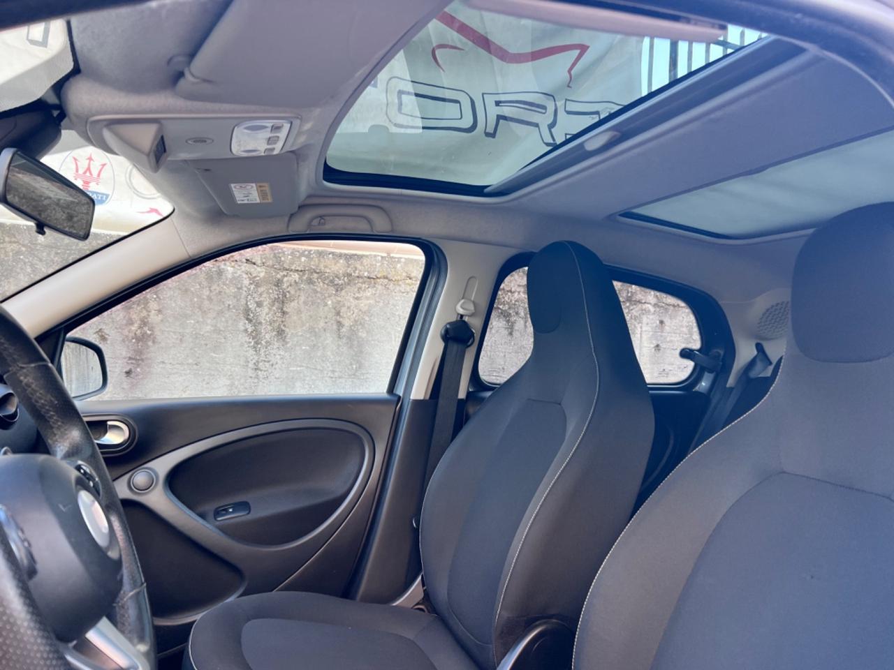 Smart ForFour 90 0.9 Turbo twinamic Passion+Navi-Retrocamera+Blockshaft