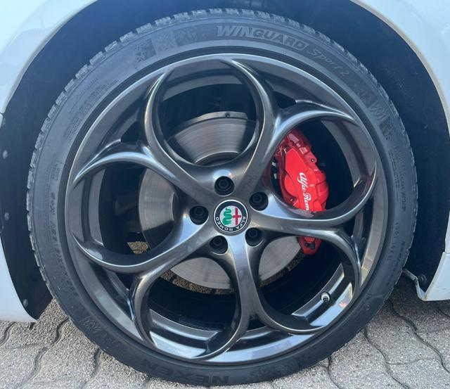ALFA ROMEO Giulia 2.2 Turbodiesel 210 CV AT8 AWD Q4 Veloce